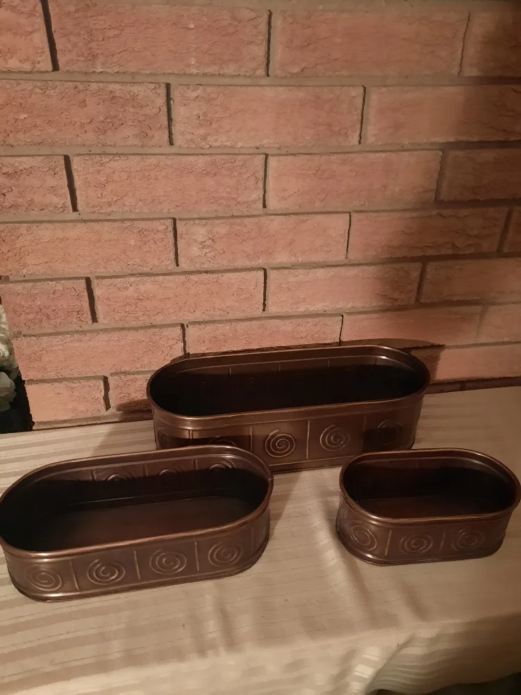 3 Bronze Decorative Planter Boxes image indicator(2)