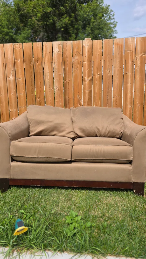 Couches in good condition - 2 pcs image indicator(2)