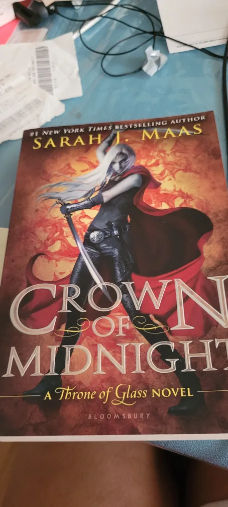 Crown of Midnight by Sarah J. Maas thumbnail