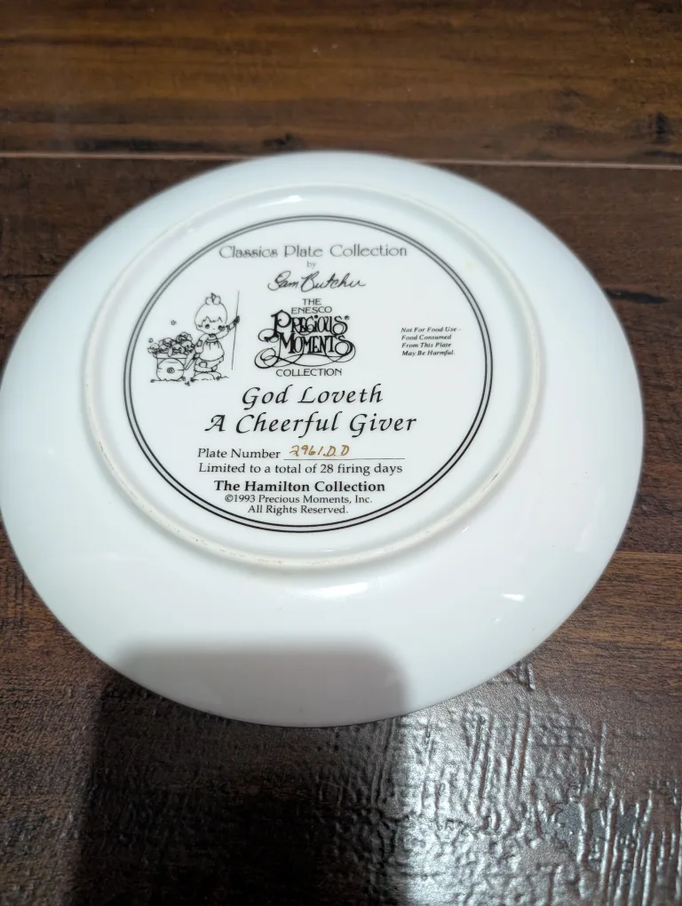 Precious Moments 'God Loveth A Cheerful Giver' Plate thumbnail