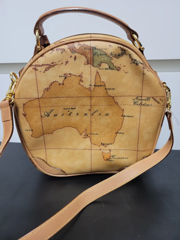 Alviero Martini 1A Classe Geo World Map Round Bag image indicator(3)