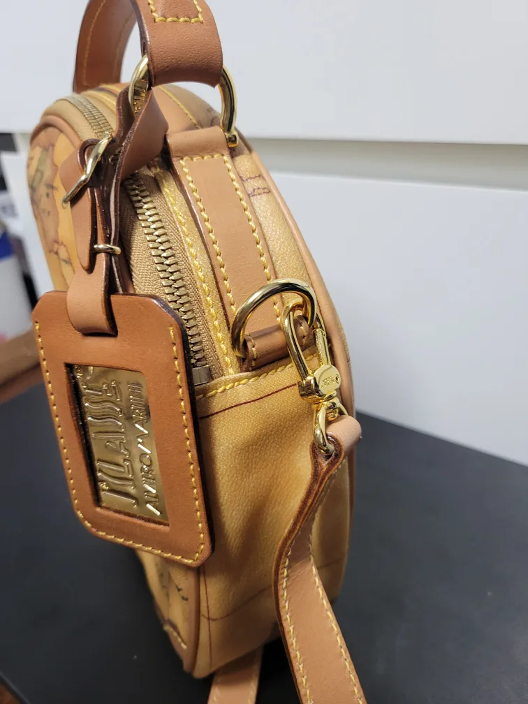 Alviero Martini 1A Classe Geo World Map Round Bag image indicator(5)