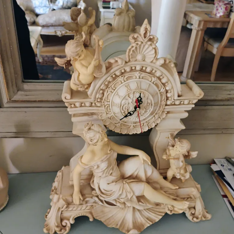 Vintage Angel Statue Clock thumbnail