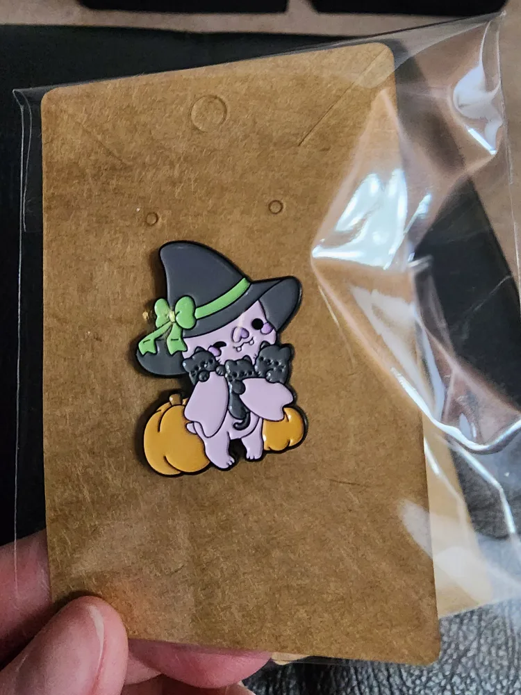 Hot Topic Halloween Enamel Pins image indicator(2)