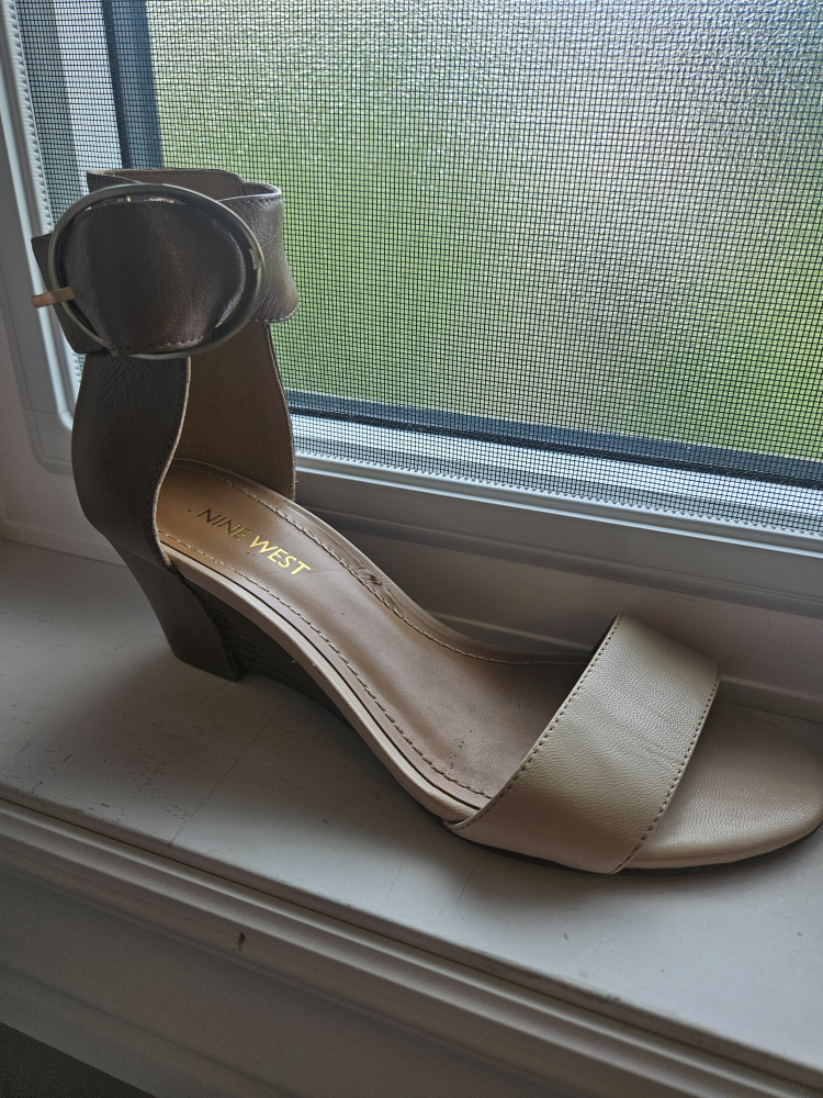 Nine West nude and brown leather wedge sandals - photo 4
