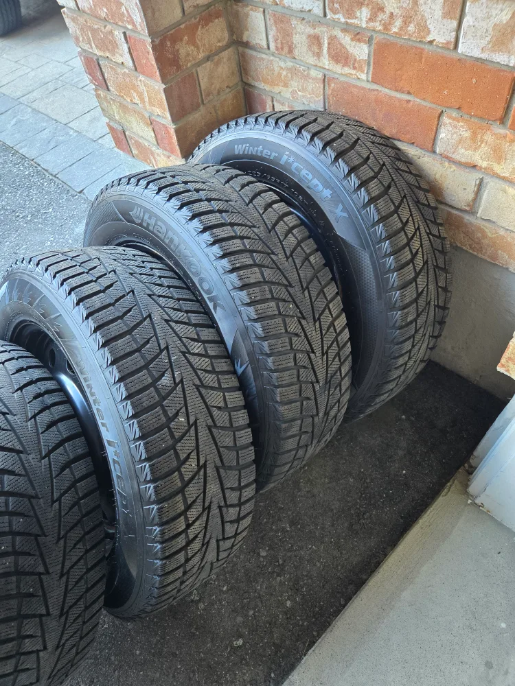 Hankook i*cept X WINTER Tires 225/65R17 image indicator(10)