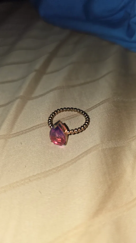 Gold Ring with Pink Teardrop design image indicator(2)
