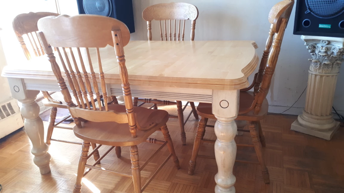 two color solid oak Dining Table with 6 Chairs