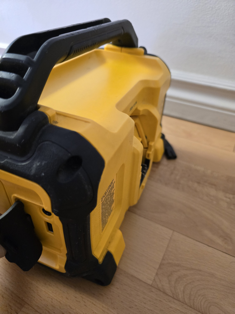 Dewalt DCR010 Bluetooth Speaker - Yellow - photo 3