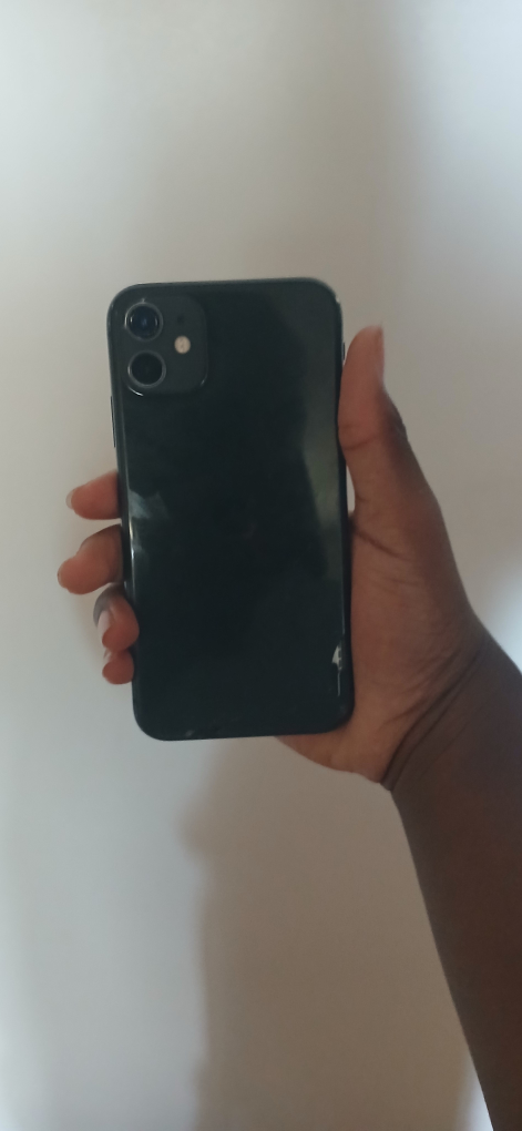 iPhone 11 - Black - photo 3