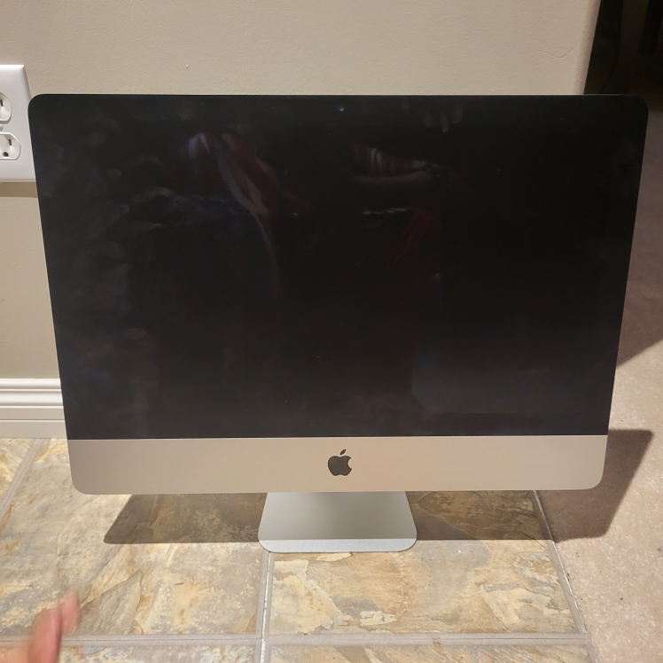 Apple iMac Desktop Computer 2017