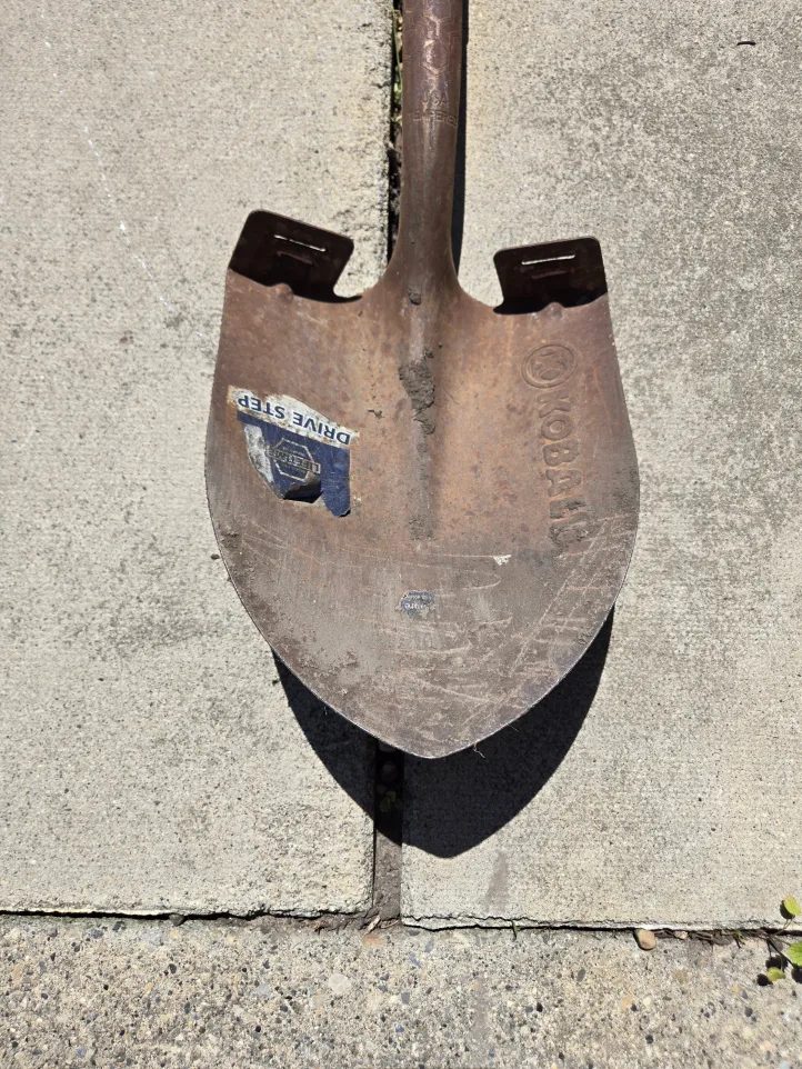 Kobalt Shovel thumbnail