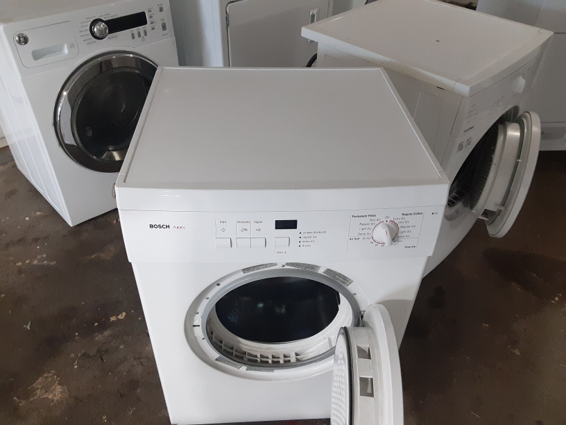 Bosch Dryer 24" free delivery - photo 2