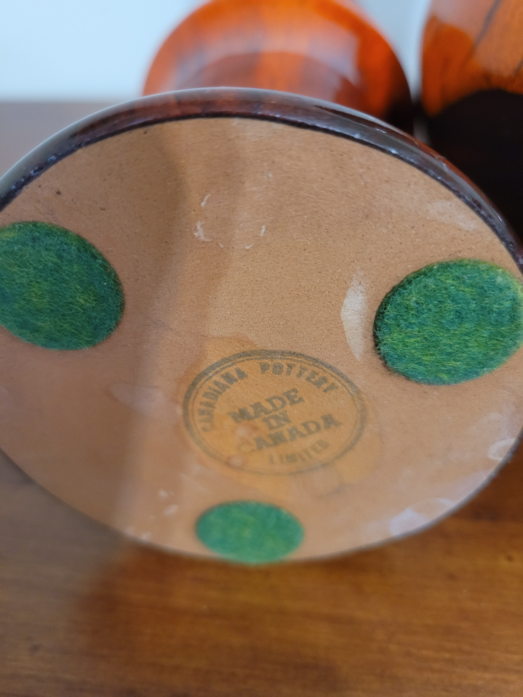 Canadiana Pottery Vases - Set of 2 - photo 2