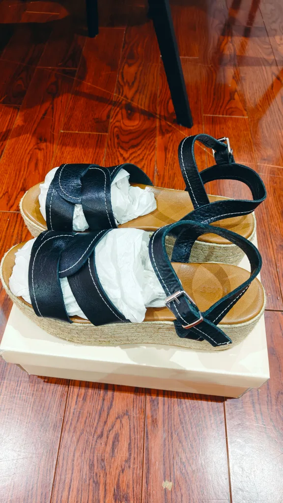 Oka-B Black Platform Sandals image indicator(5)