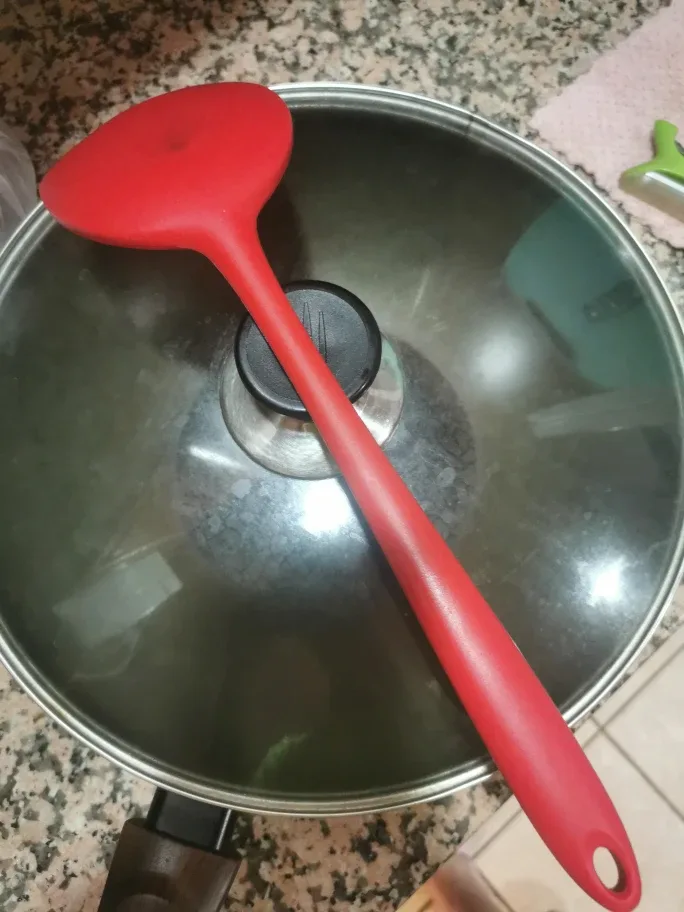 Used Wok with Lid & Red Spatula thumbnail