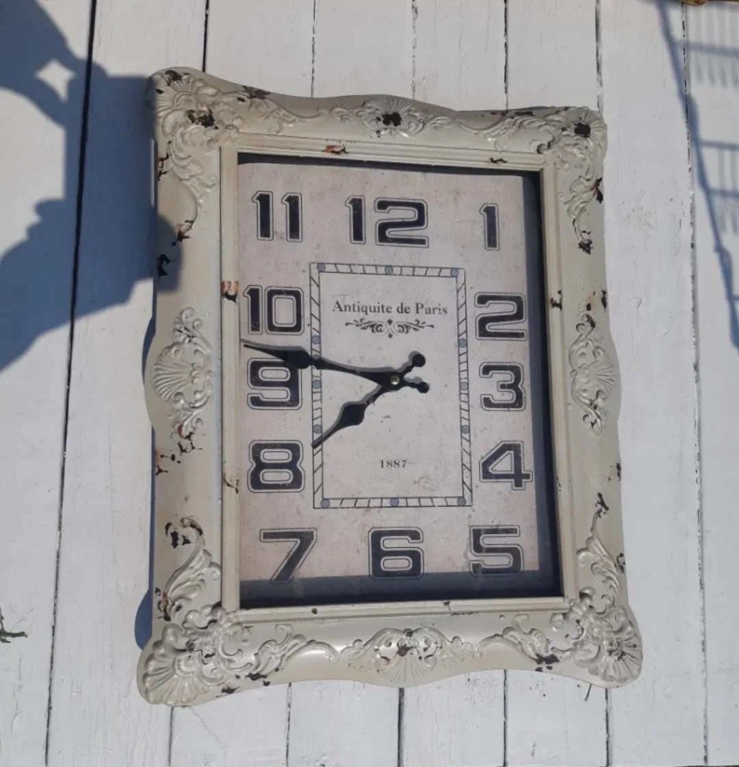 Antique Style Wall Clock thumbnail