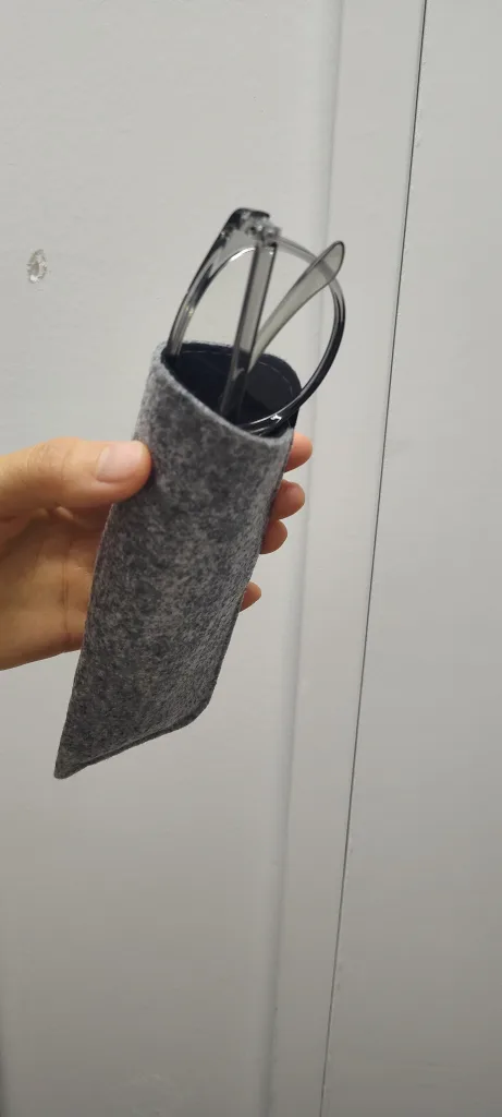 Anti-blue Light Glasses with Case image indicator(3)