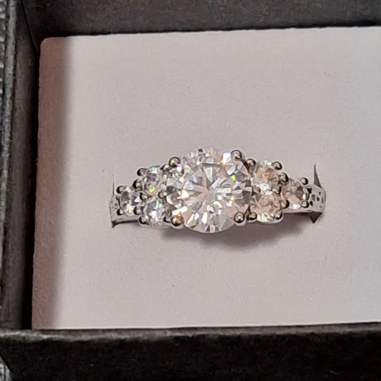 Sparkling Ring in Box thumbnail
