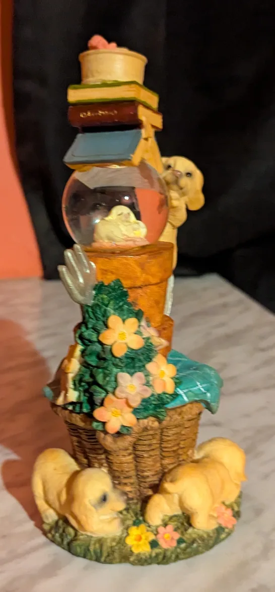 Puppy Garden Decor Figurine snow globe image indicator(4)