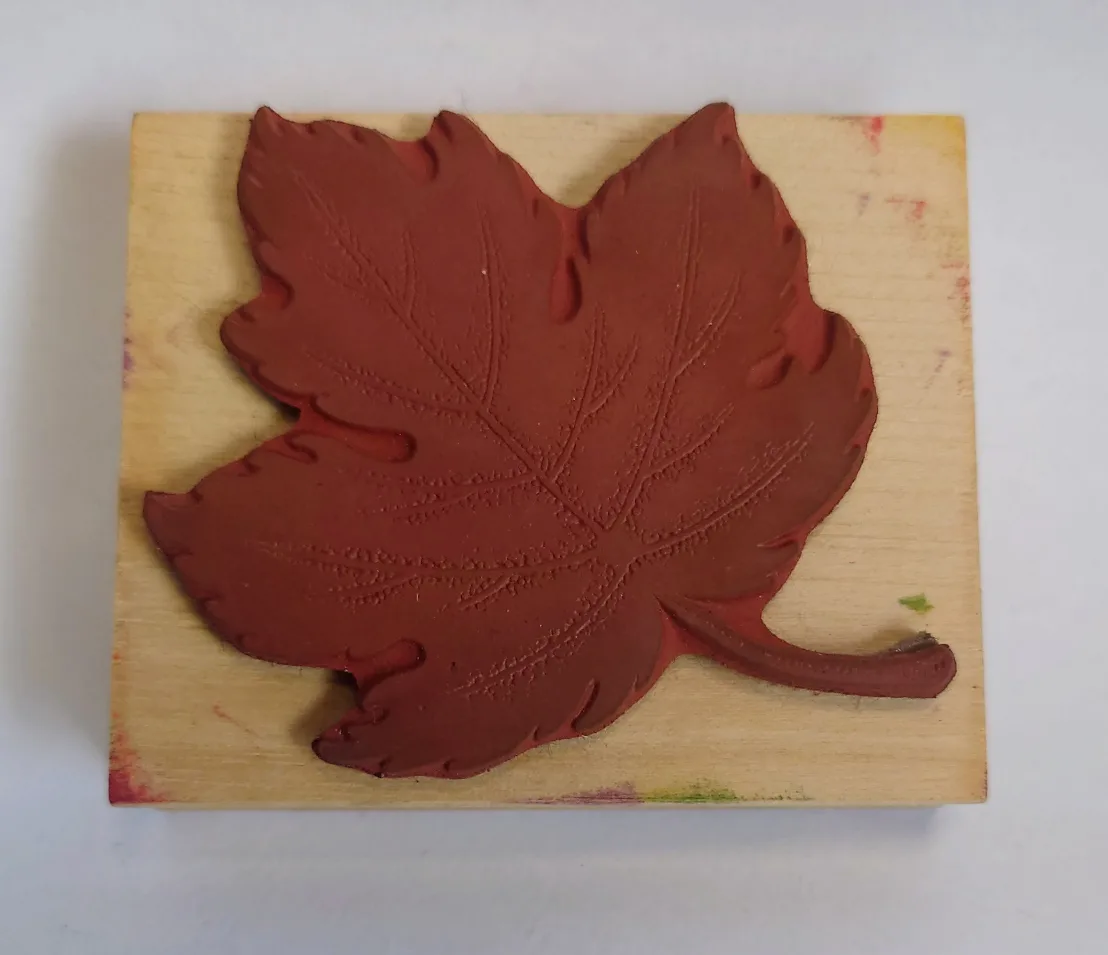 Maple Leaf Rubber Stamp image indicator(3)