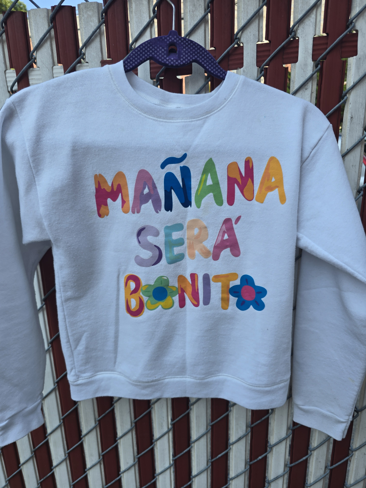 Mañana Será Bonito White Sweatshirt - Size L (14-16)