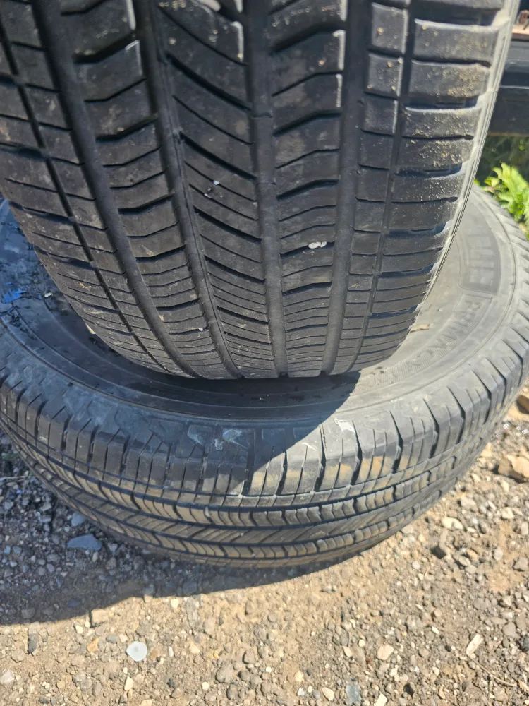 2X265/65/R18 mechelin primacy all season tires only pair image indicator(4)