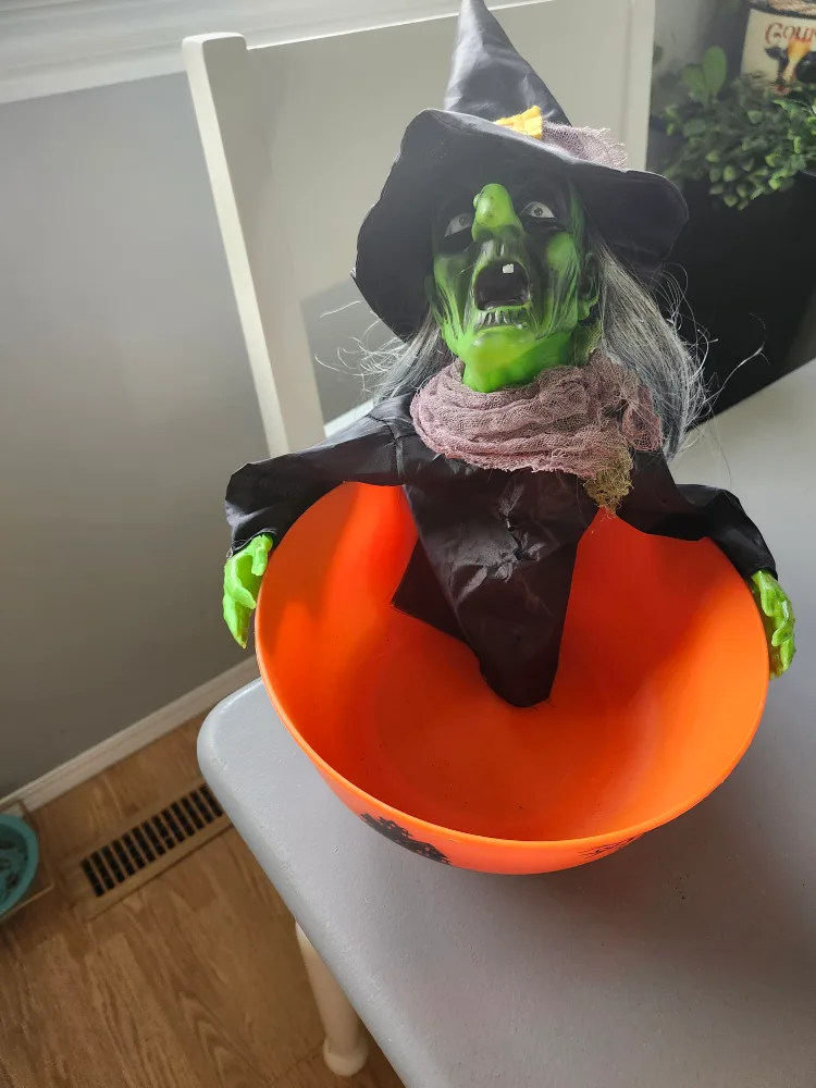 Brand New Laughing  Halloween Witch Candy Bowl image indicator(2)