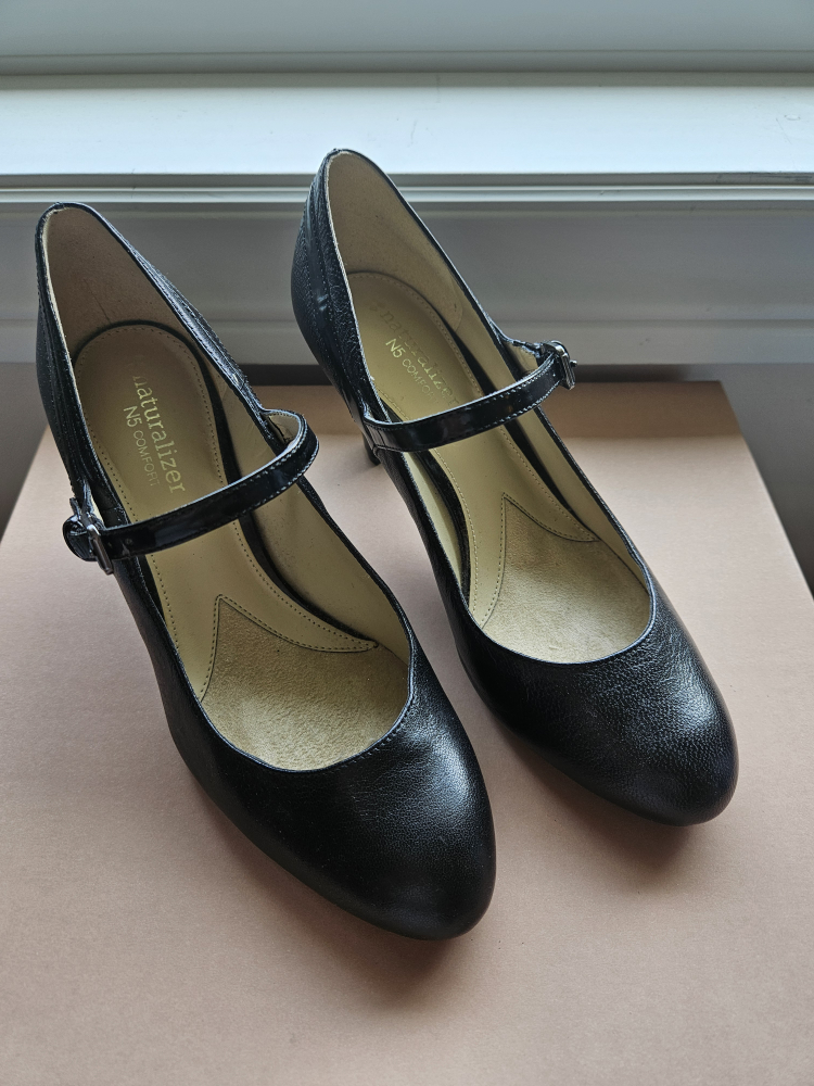 Naturalizer black mary jane 2.75'' heels 6.5W - photo 2
