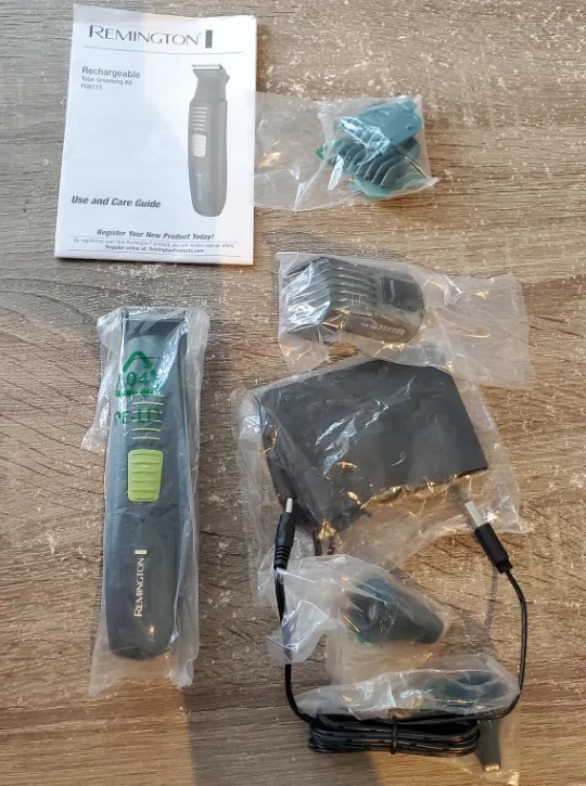 Remington Mens Grooming Kit | Brand New - Never Used image indicator(4)