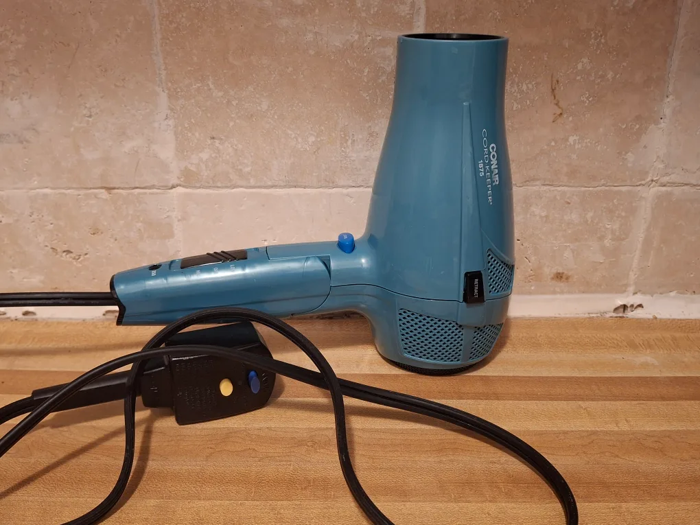 Conair Cool Keeper 1875 Hair Dryer thumbnail