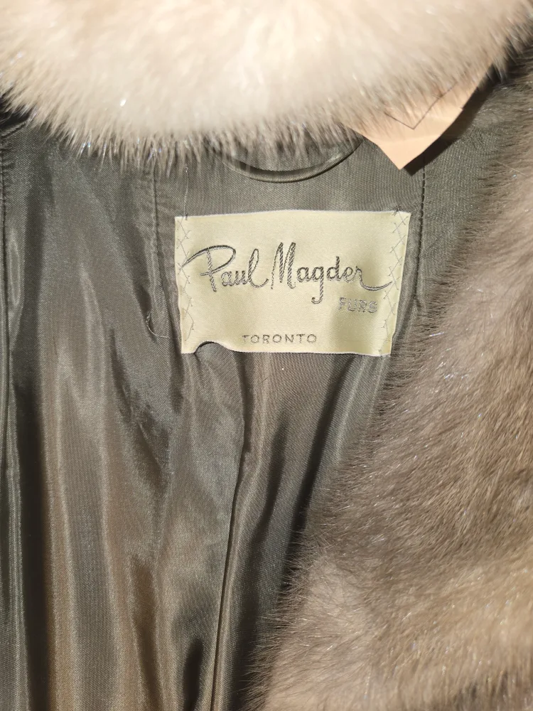 Paul Magder Furs Toronto Fur Coat image indicator(6)