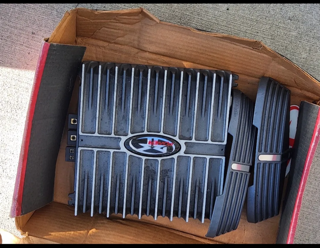 Rockford Fosgate Power 1000bd Amplifier & Alpine Subwoofer image indicator(2)