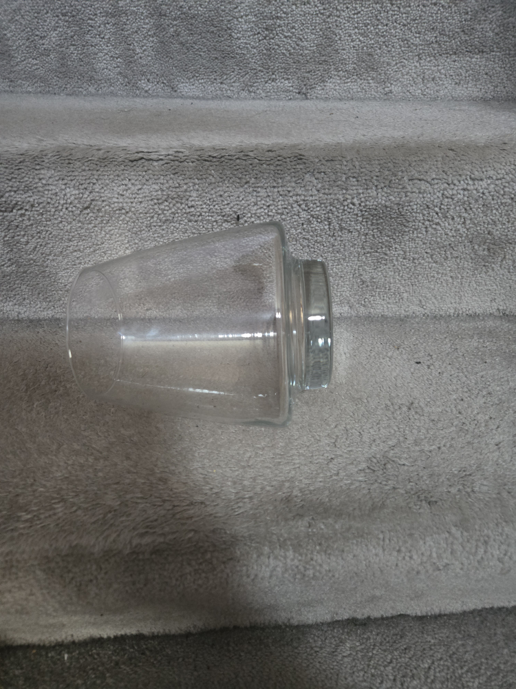 Clear Glass Vase - photo 2