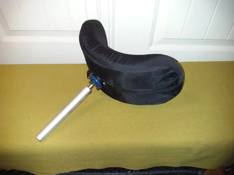 ➡️ Roho Healthcare Tilt Assist Wheelchair w / Table Attachment ♿ image indicator(6)