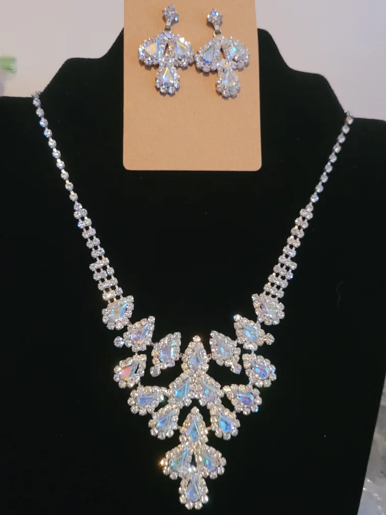 Rhinestone Necklace & Earrings Set thumbnail