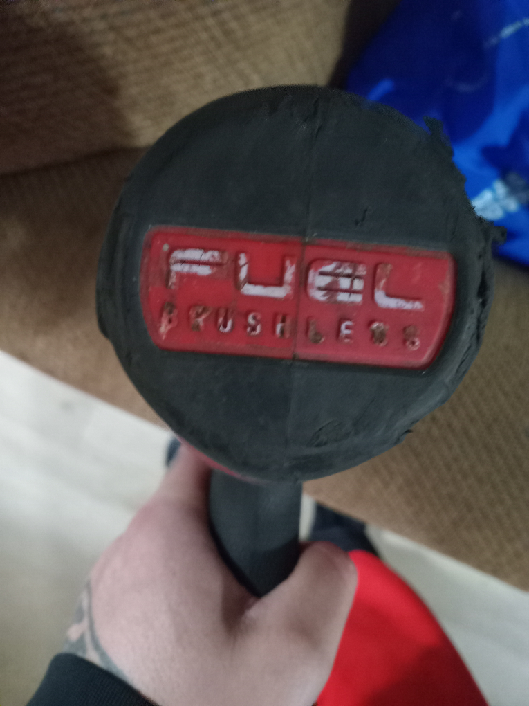 Milwaukee fuel brushless 1 " square impact wrench - photo 3