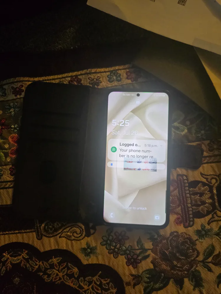 Samsung Galaxy S22 (SM-S901W) - 256GB image indicator(2)