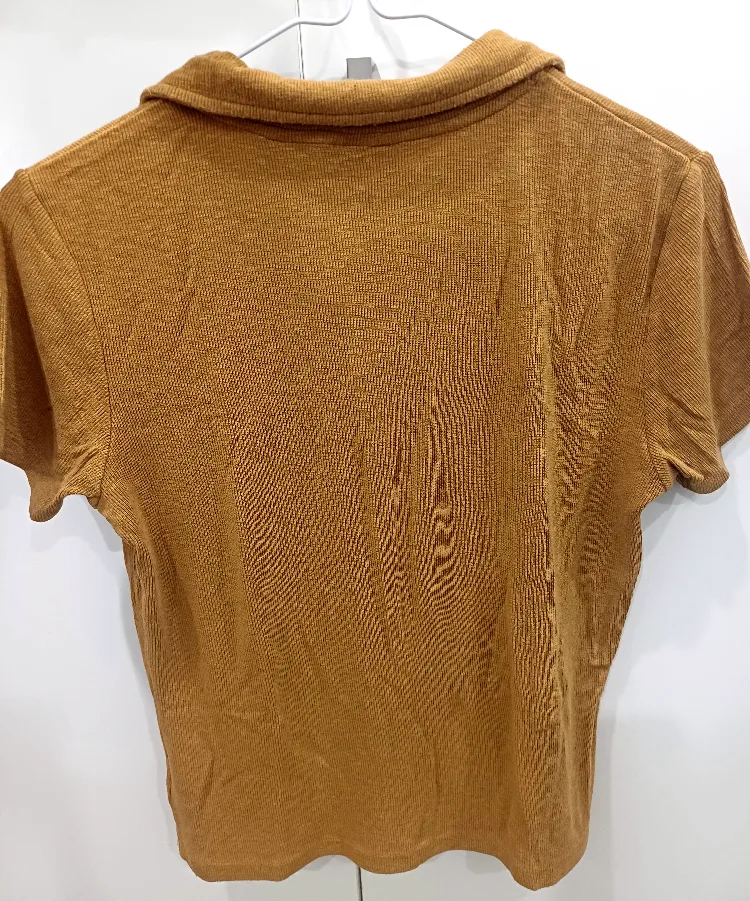 Tahari Polo Shirt - Size M image indicator(2)