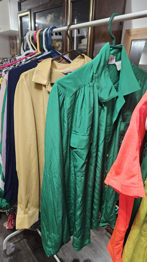 Assorted Women's Clothing - photo 3