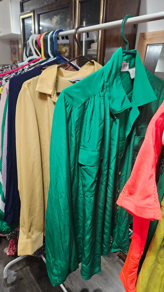 Assorted Women's Clothing image indicator(3)