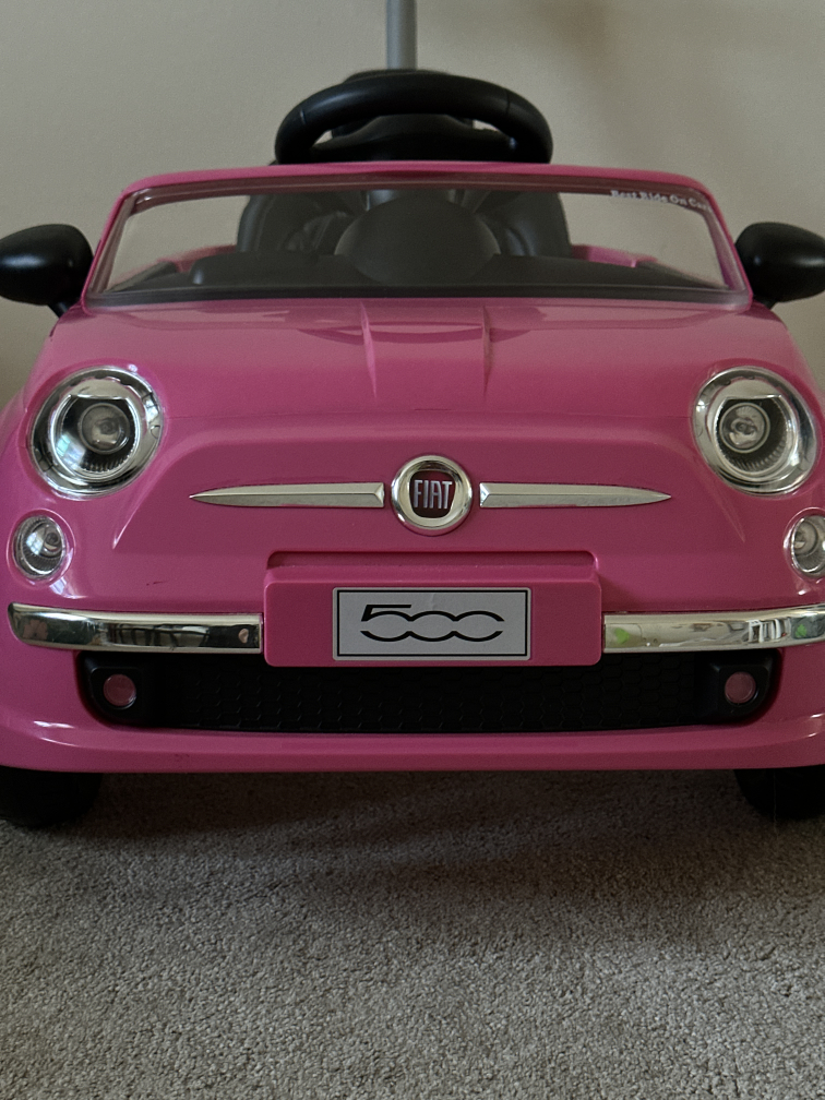 Pink Fiat 500 Ride-On Car - photo 5