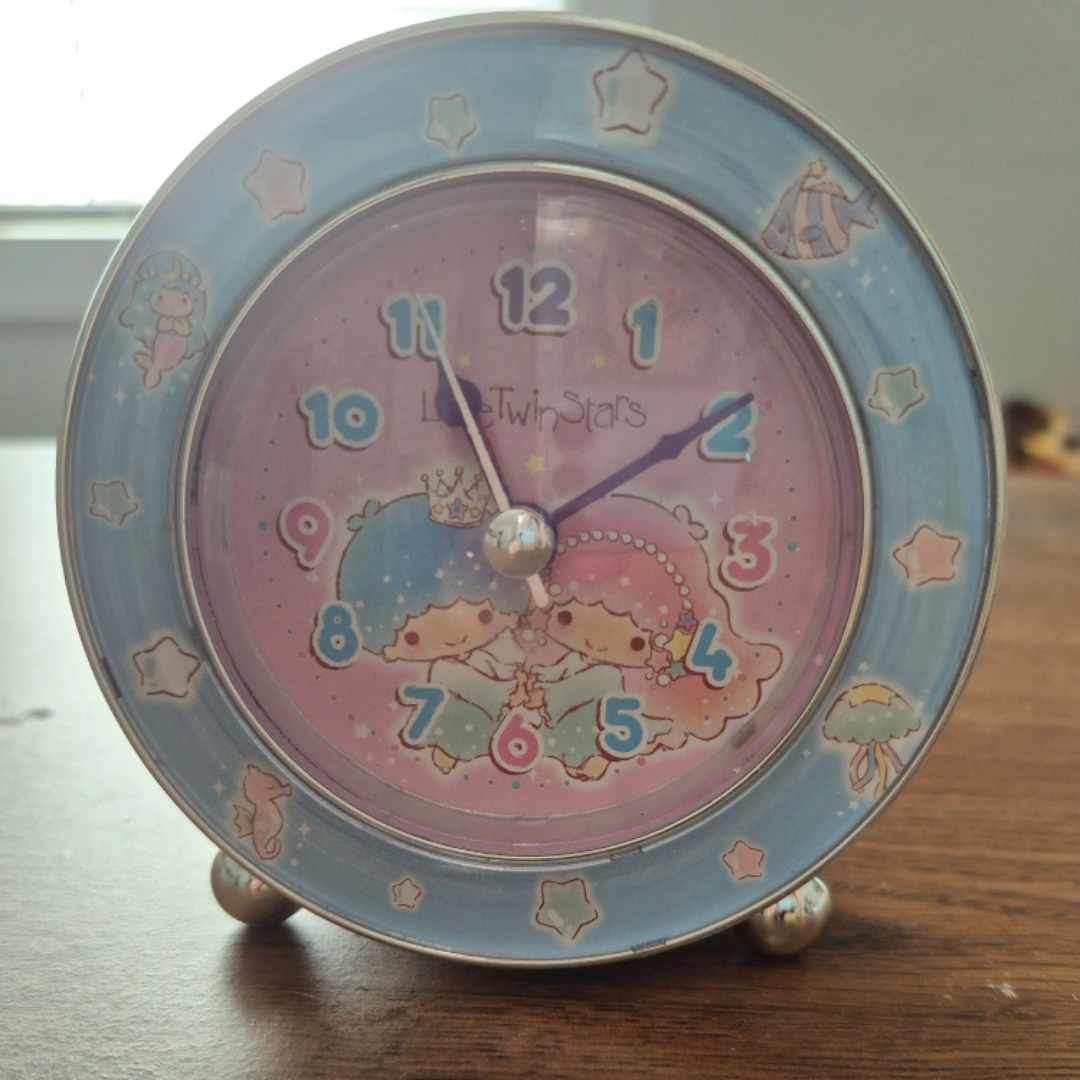 sanrio littletwinstars clock