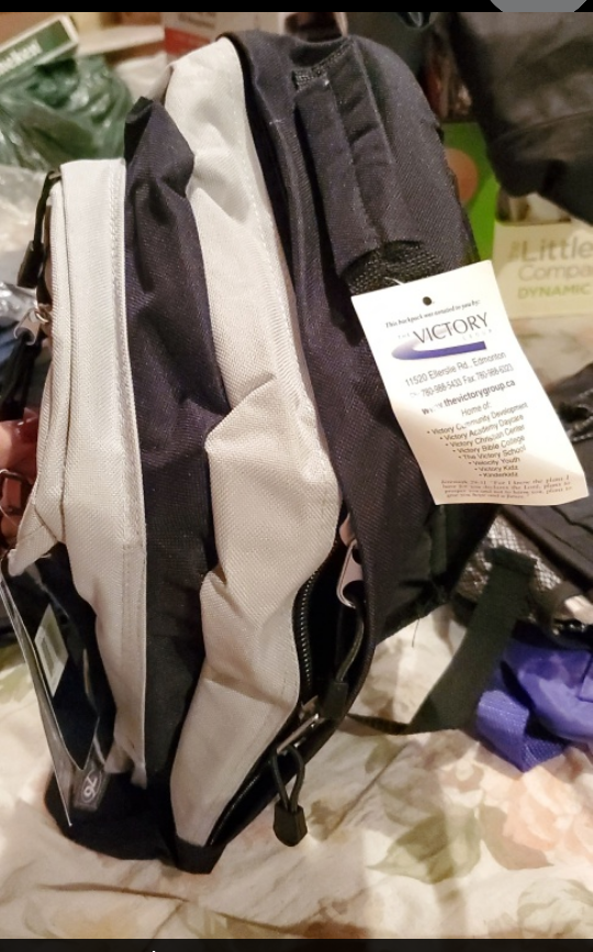 Brand New Backpack 🎒 - photo 3