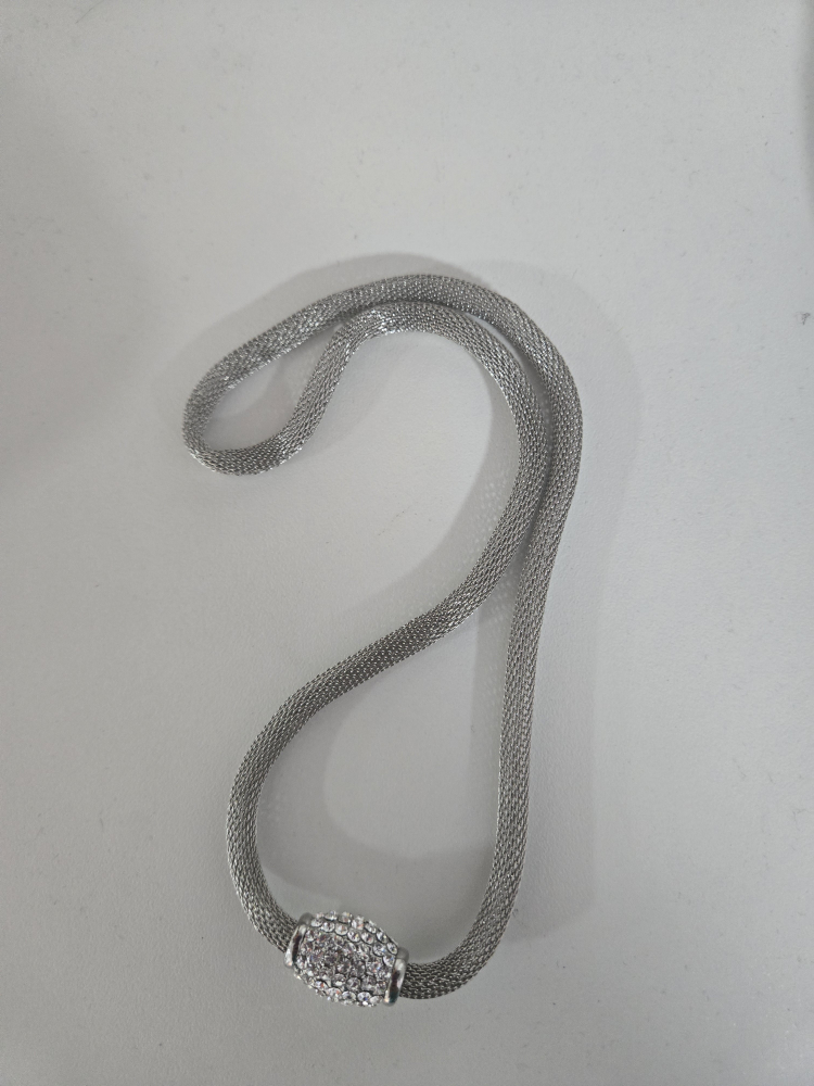 Silver Mesh Necklace with Rhinestone Detail