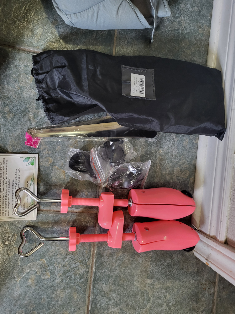 Pink Shoe Stretcher Set - New