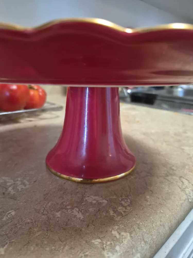 Red Cake Stand with Gold Trim image indicator(3)