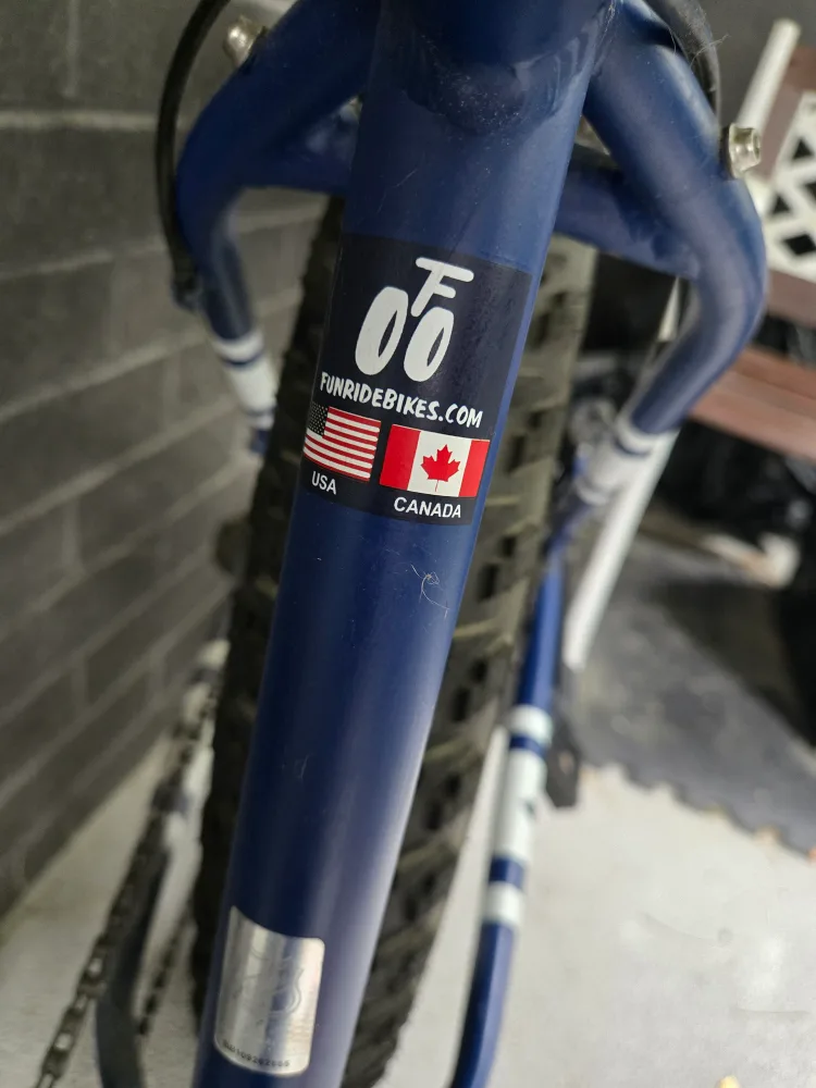 Funride Bikes Toronto Maple Leafs Fat Bike image indicator(2)