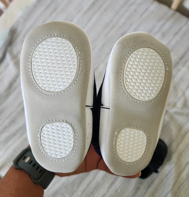 3 Pairs of Baby Shoes (size 3-6 months) image indicator(3)