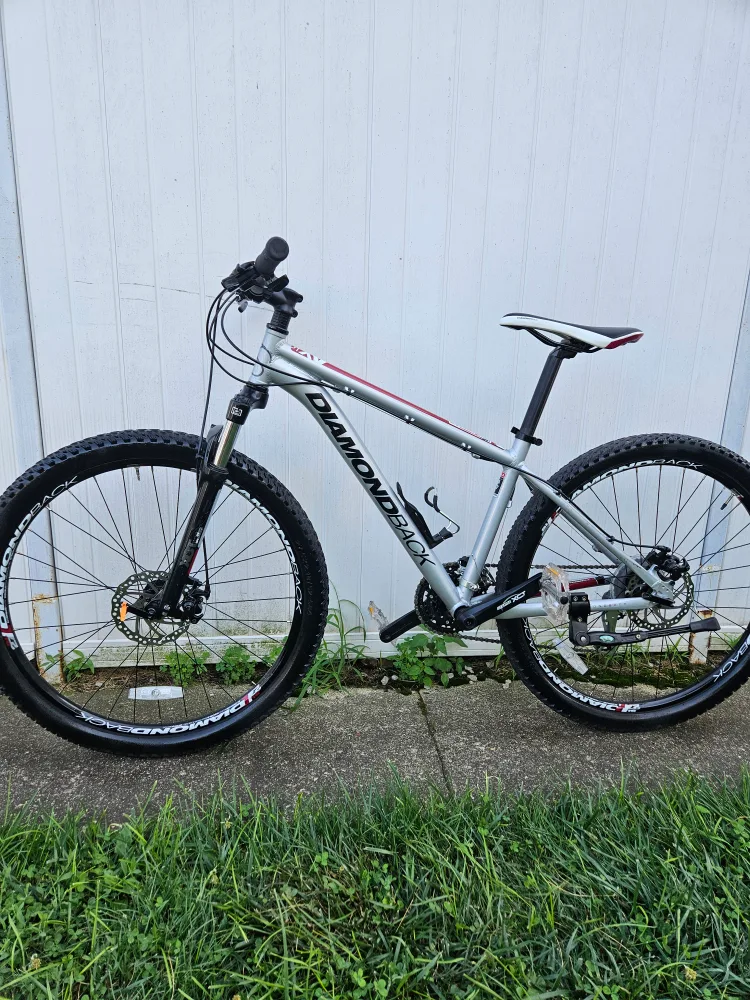 Diamondback XE 27.5 Mountain Bike thumbnail